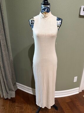 Beyond Yoga Sleeveless Ribbed Cream Maxi Dress
